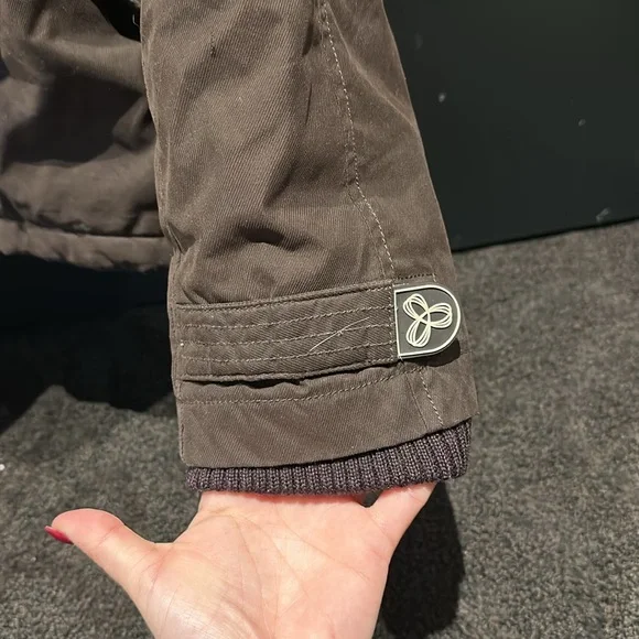 TNA winter jacket - Picture 5 of 5